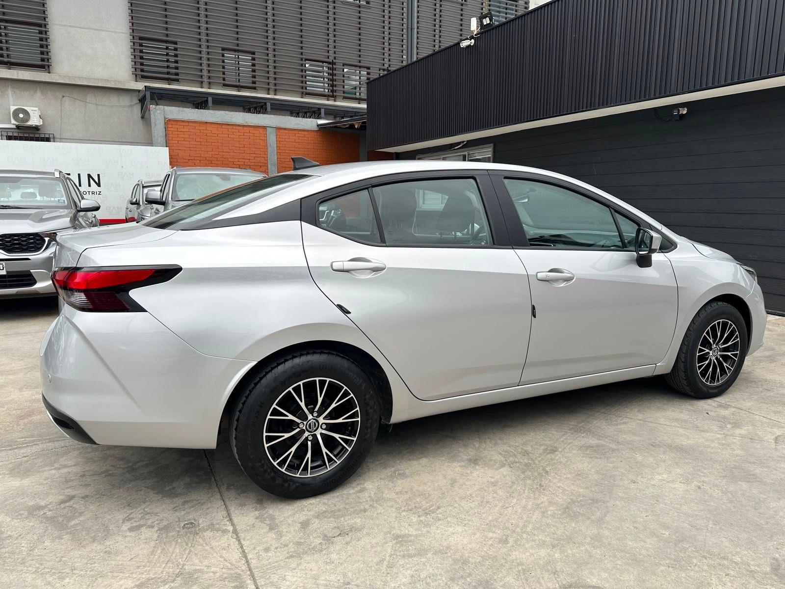 Nissan VERSA 2022 - Imagen 4 de 19