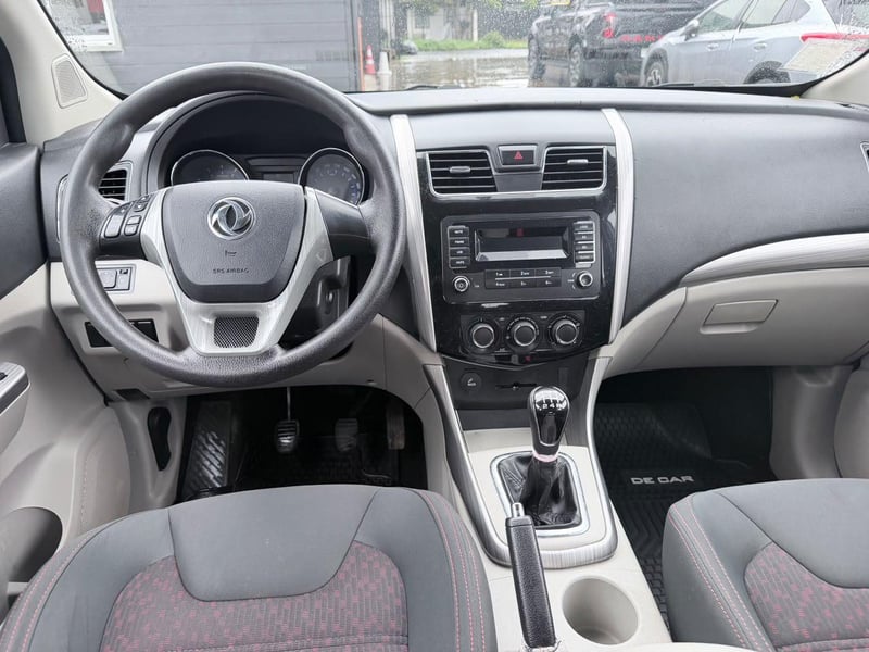 Dongfeng JOYEAR S500 LUXURY 1.5 2020 - Imagen 8 de 19