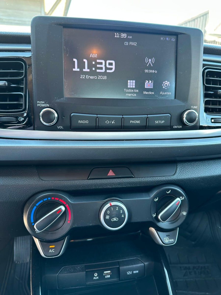 Kia RIO 5 2019 - Imagen 15 de 19