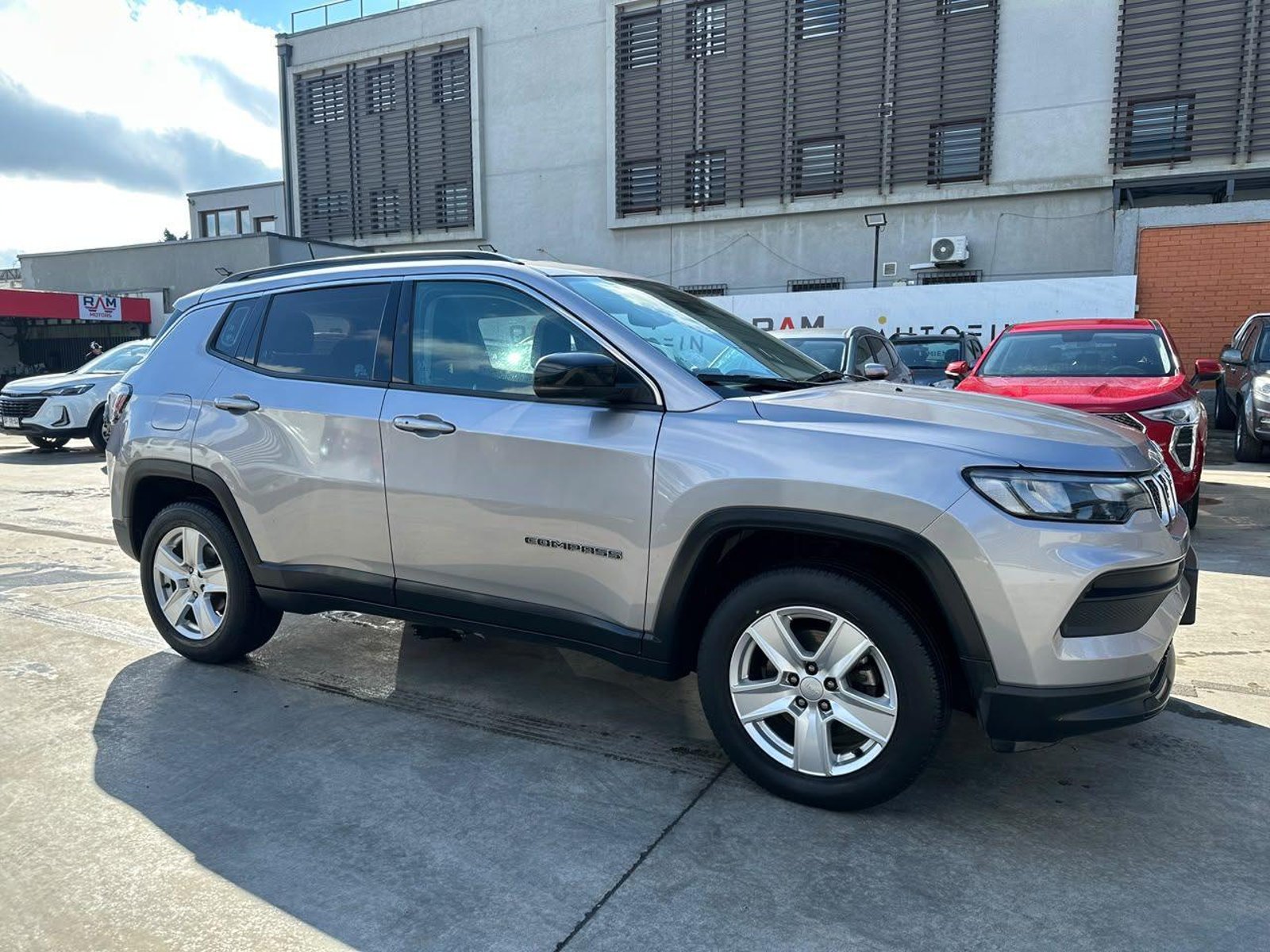 Jeep COMPASS 2023 - Foto 3 de 19
