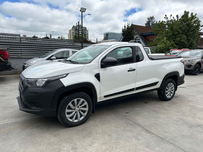 RAM 700 2023