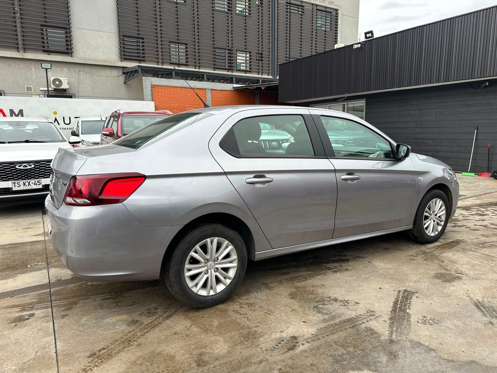 Peugeot 301 2019 - Foto 4 de 18