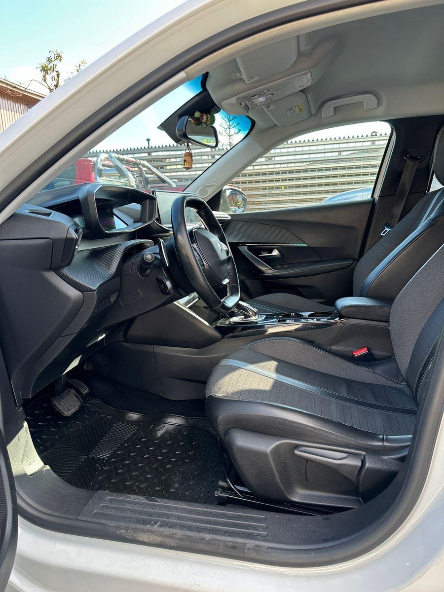 Peugeot 2008 2022 - Imagen 7 de 19