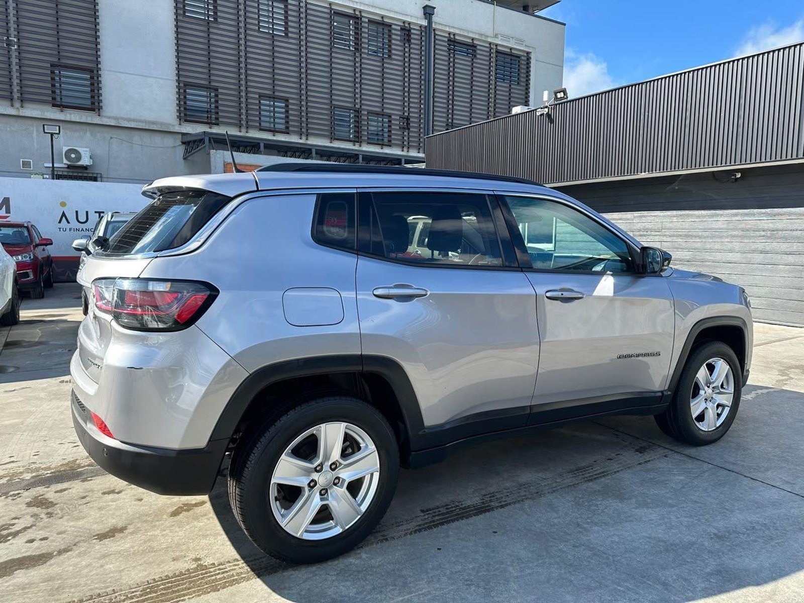 Jeep COMPASS 2023 - Imagen 4 de 19