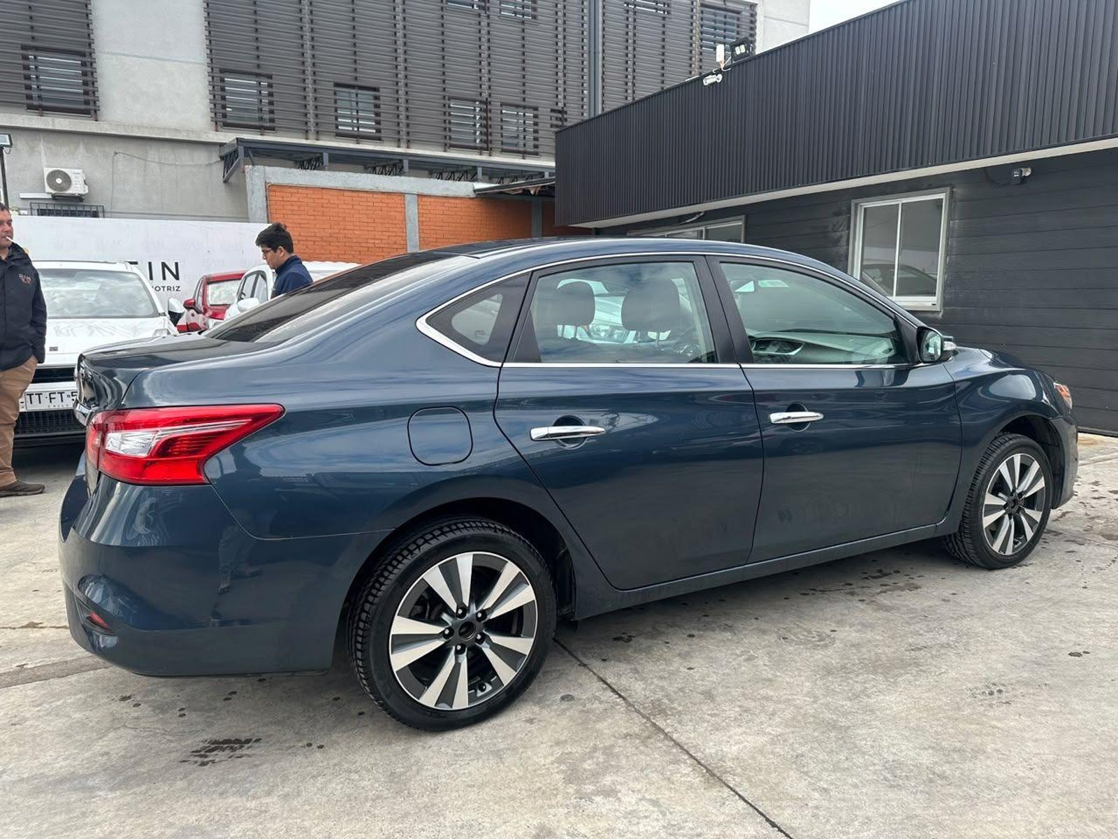 Nissan SENTRA 2019 - Foto 4 de 18