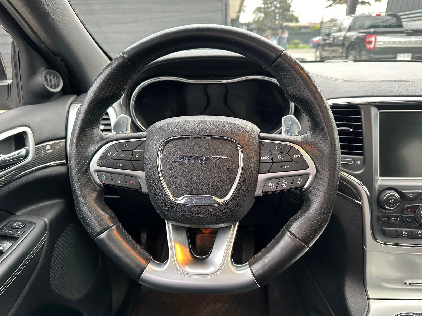 Jeep GRAND CHEROKEE 6.4 AUT 2014 - Imagen 12 de 19