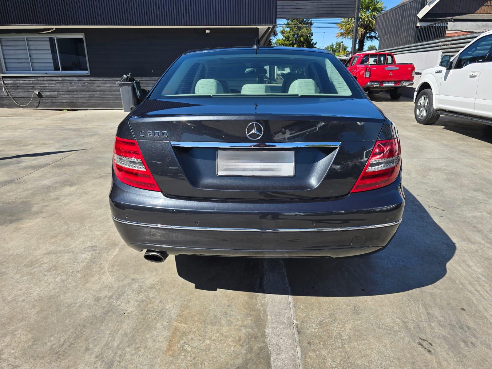 Mercedes-Benz C200 2012 - Imagen 7 de 17