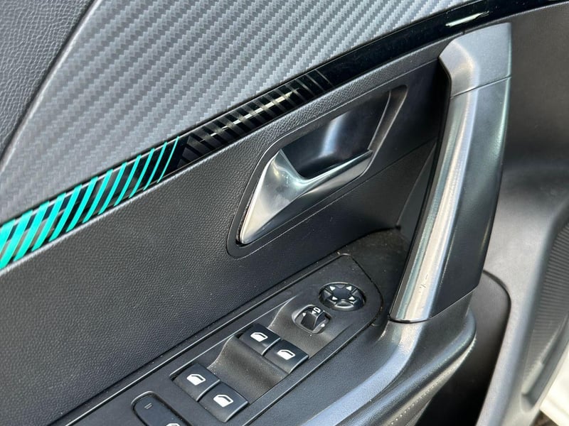 Peugeot 2008 2022 - Imagen 10 de 19