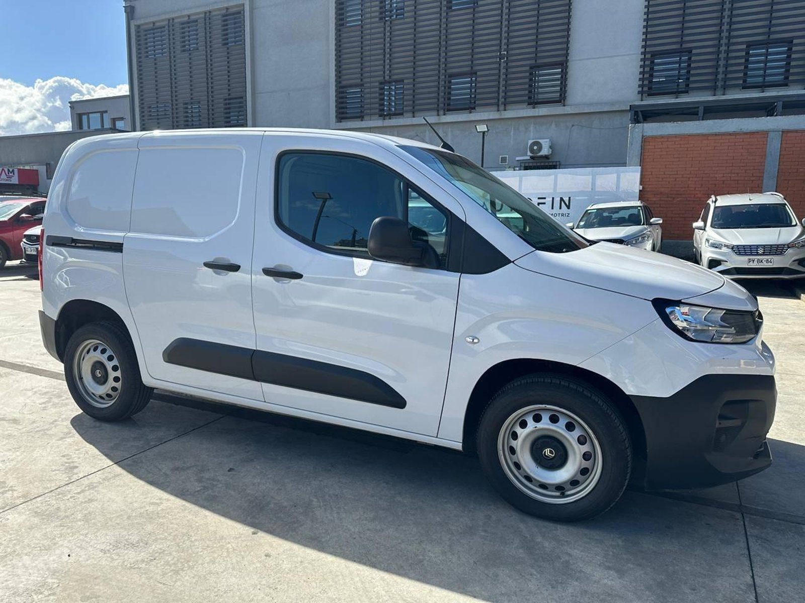 Citroën BERLINGO 2025 - Foto 3 de 18