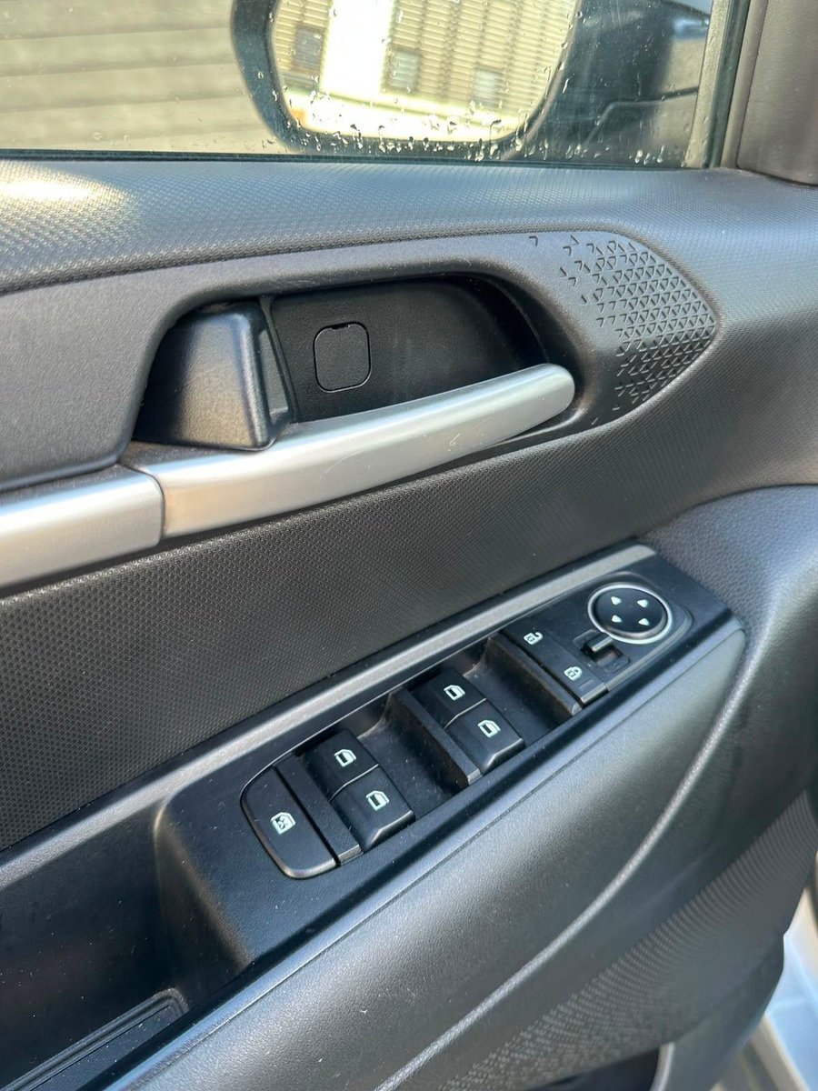 Kia SONET 2023 - Imagen 9 de 18