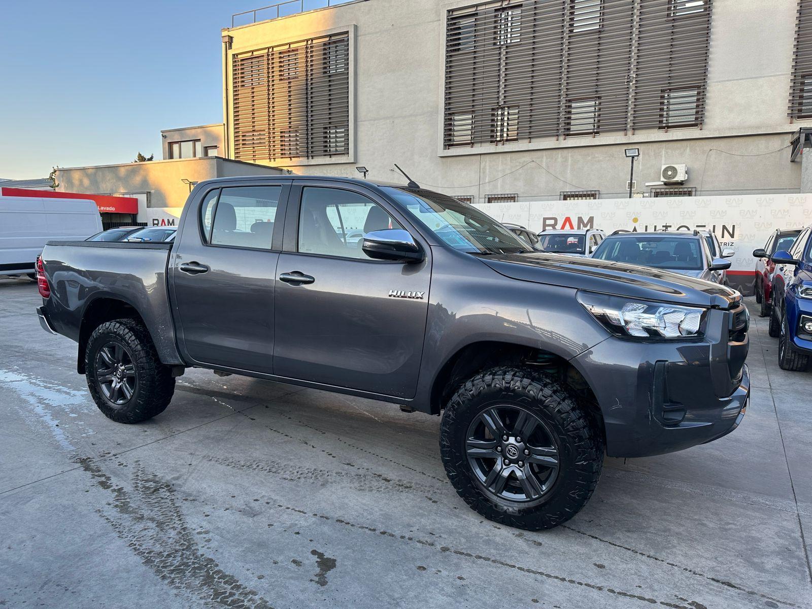 Toyota HILUX 2023 - Foto 3 de 19