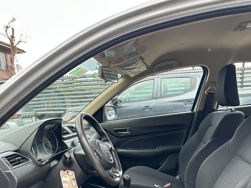 Suzuki DZIRE 2022 - Imagen 7 de 17