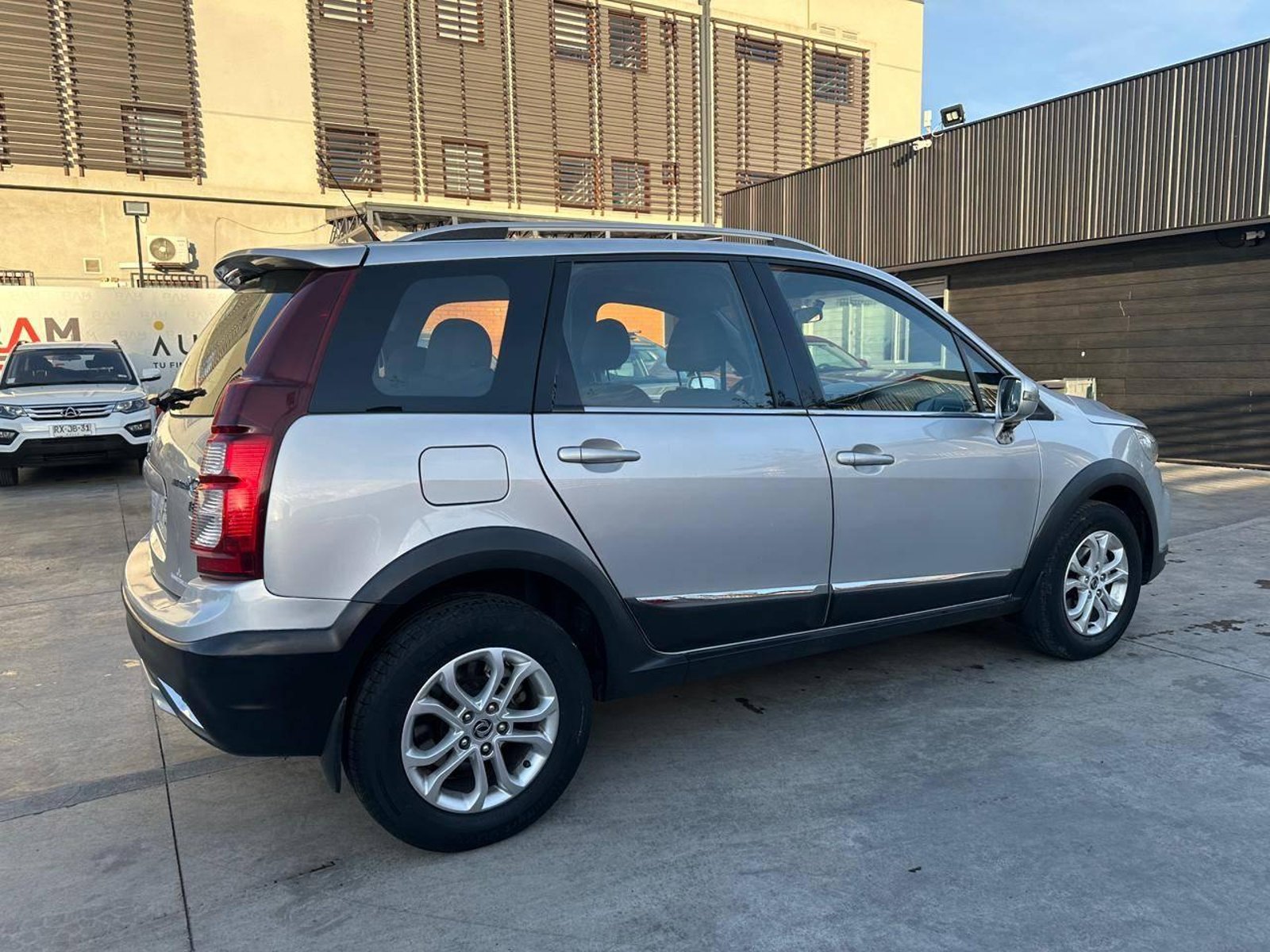 Dongfeng Joyear X3 2023 - Imagen 4 de 19