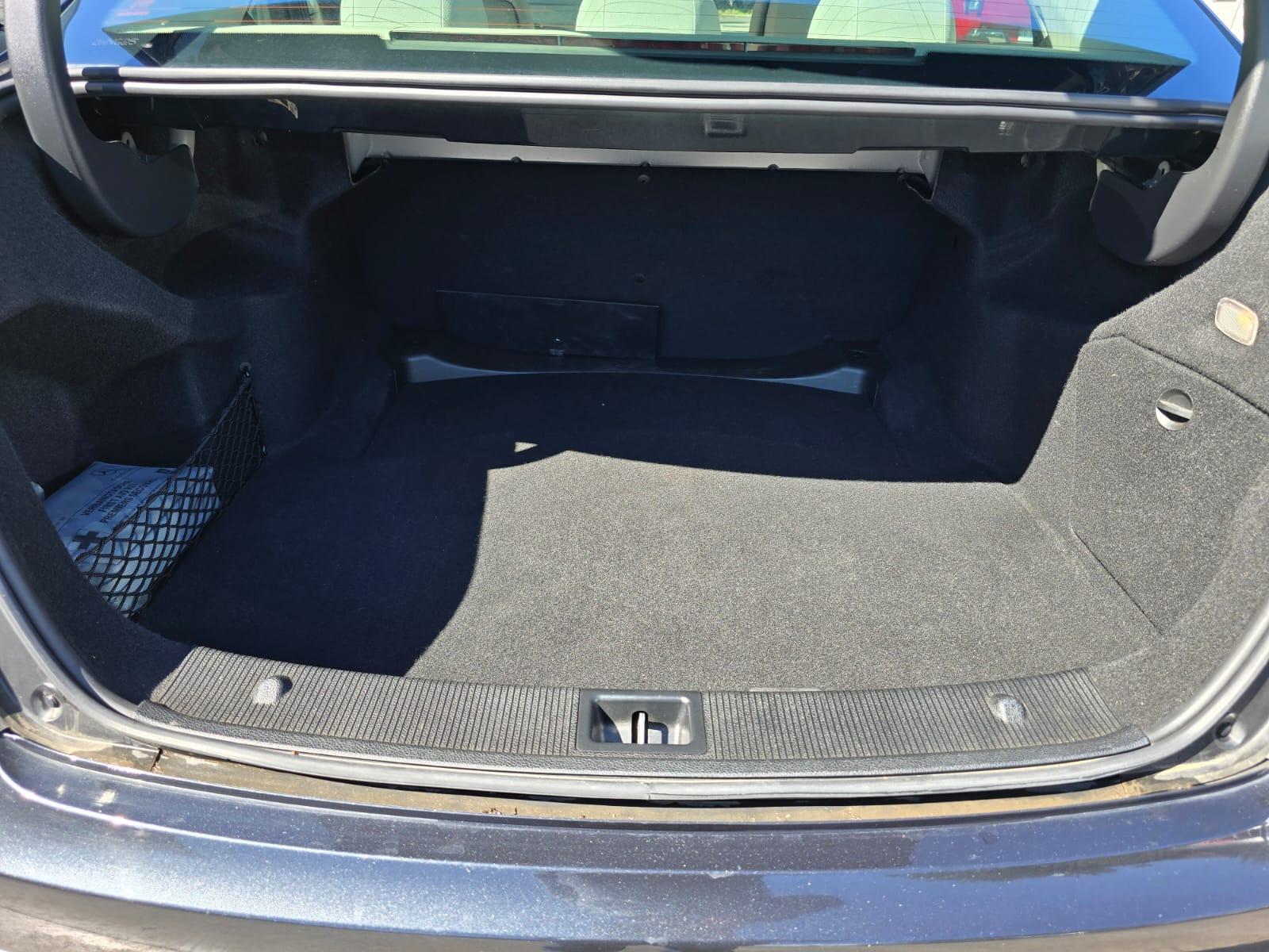Mercedes-Benz C200 2012 - Imagen 15 de 17