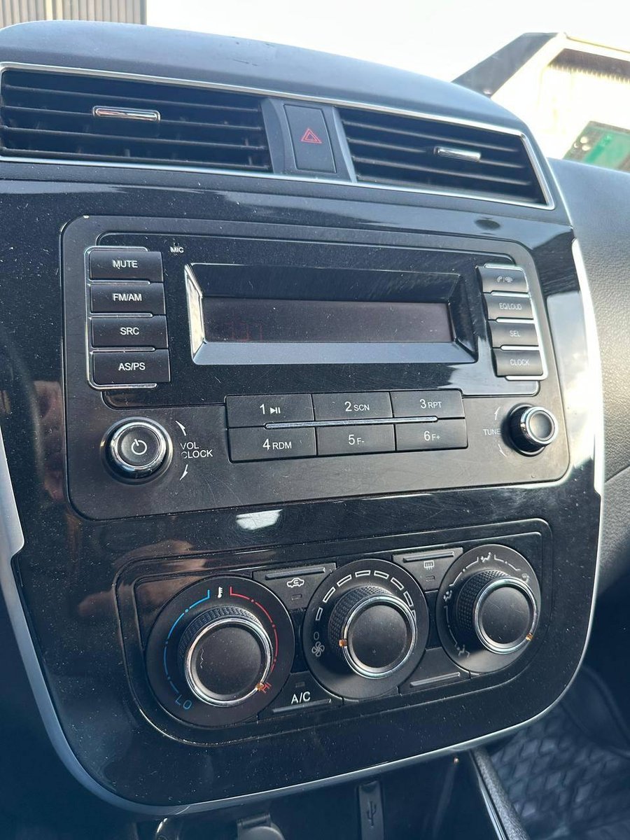 Dongfeng Joyear X3 2023 - Imagen 15 de 19