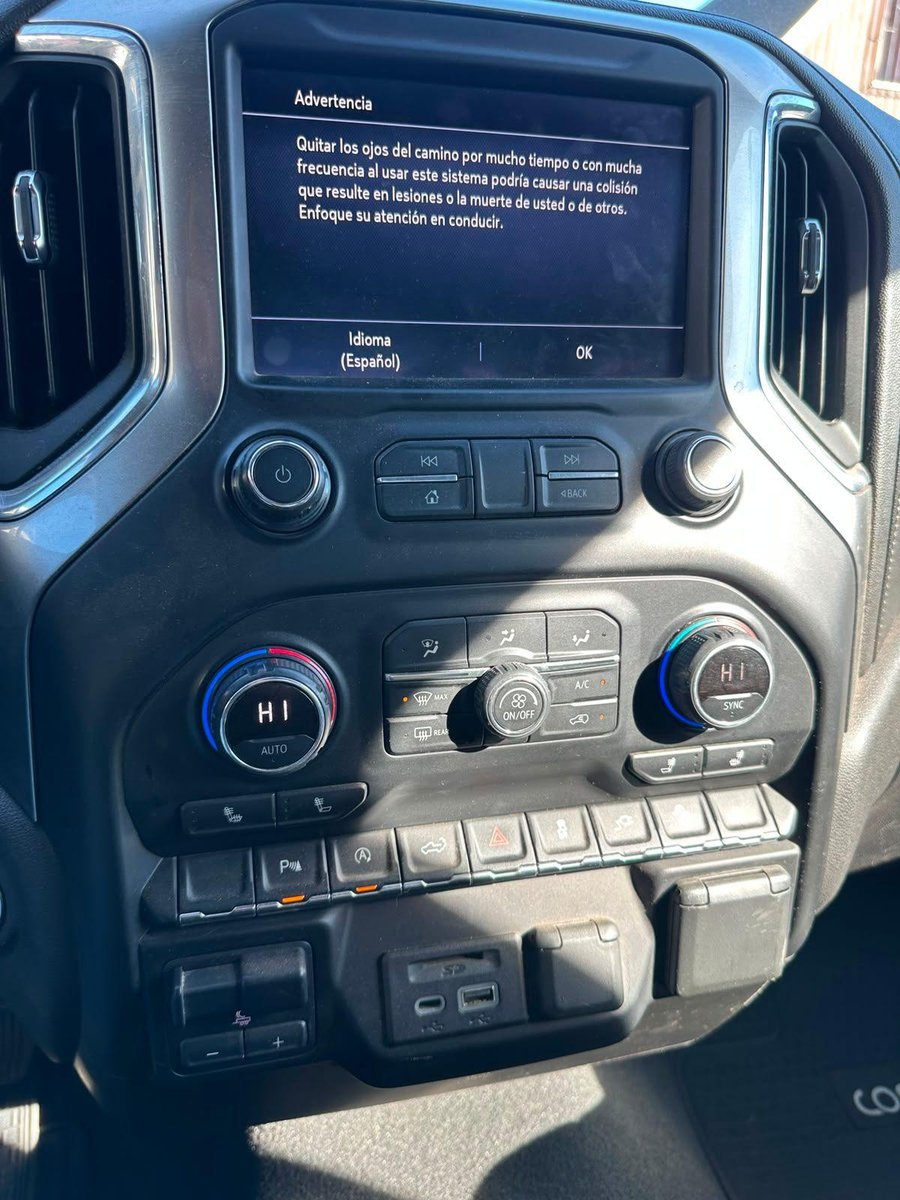Chevrolet SILVERADO 2021 - Imagen 15 de 19