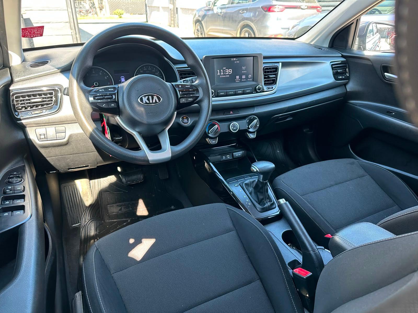 Kia RIO 5 2019 - Imagen 17 de 19