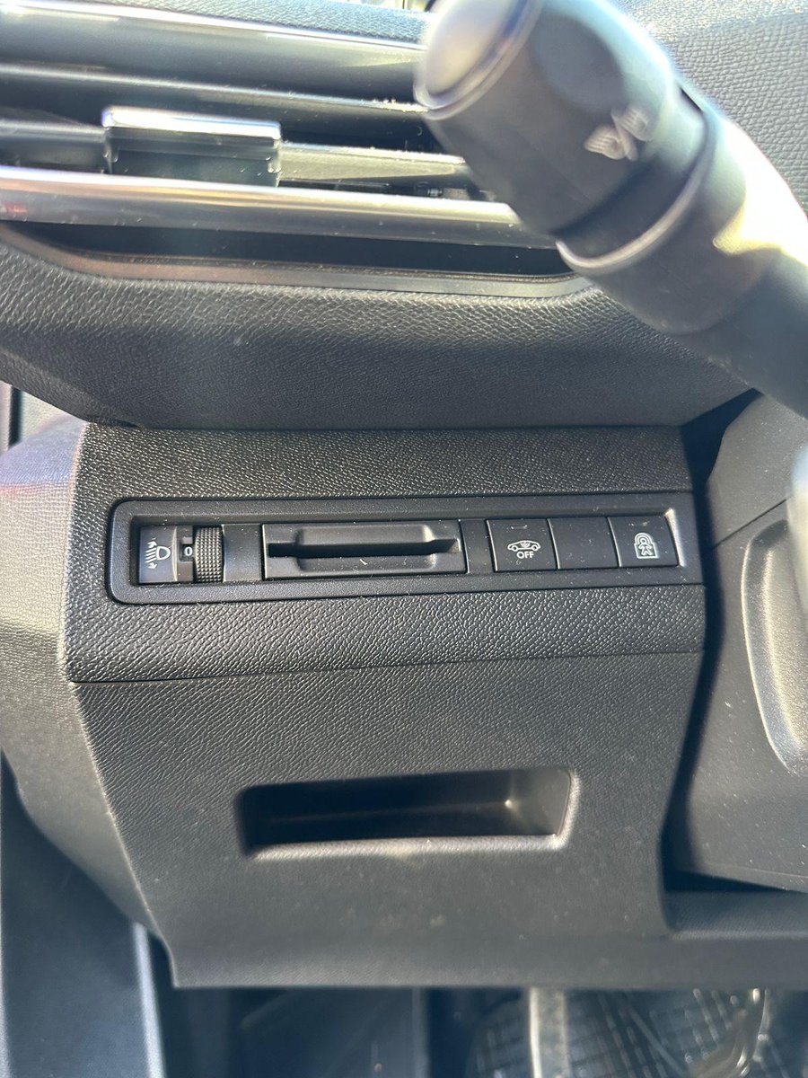 Peugeot 3008 2022 - Imagen 11 de 19