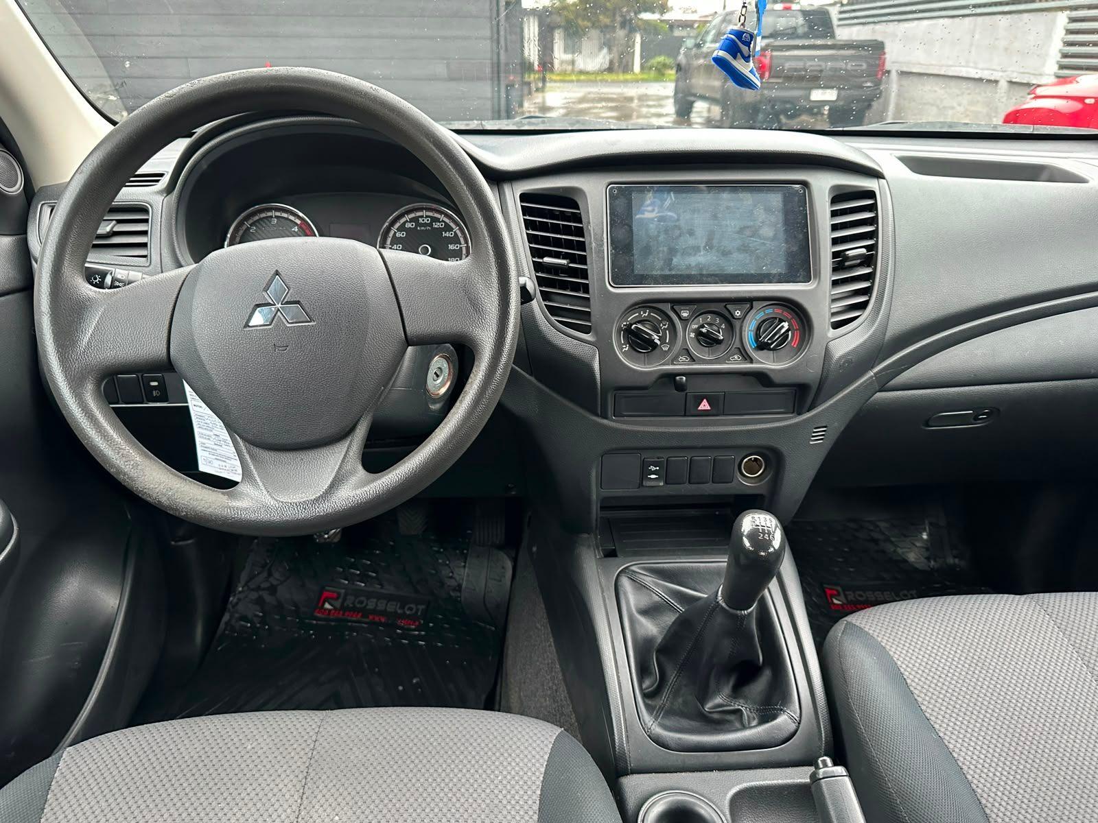 Mitsubishi L200 2021 - Imagen 8 de 19