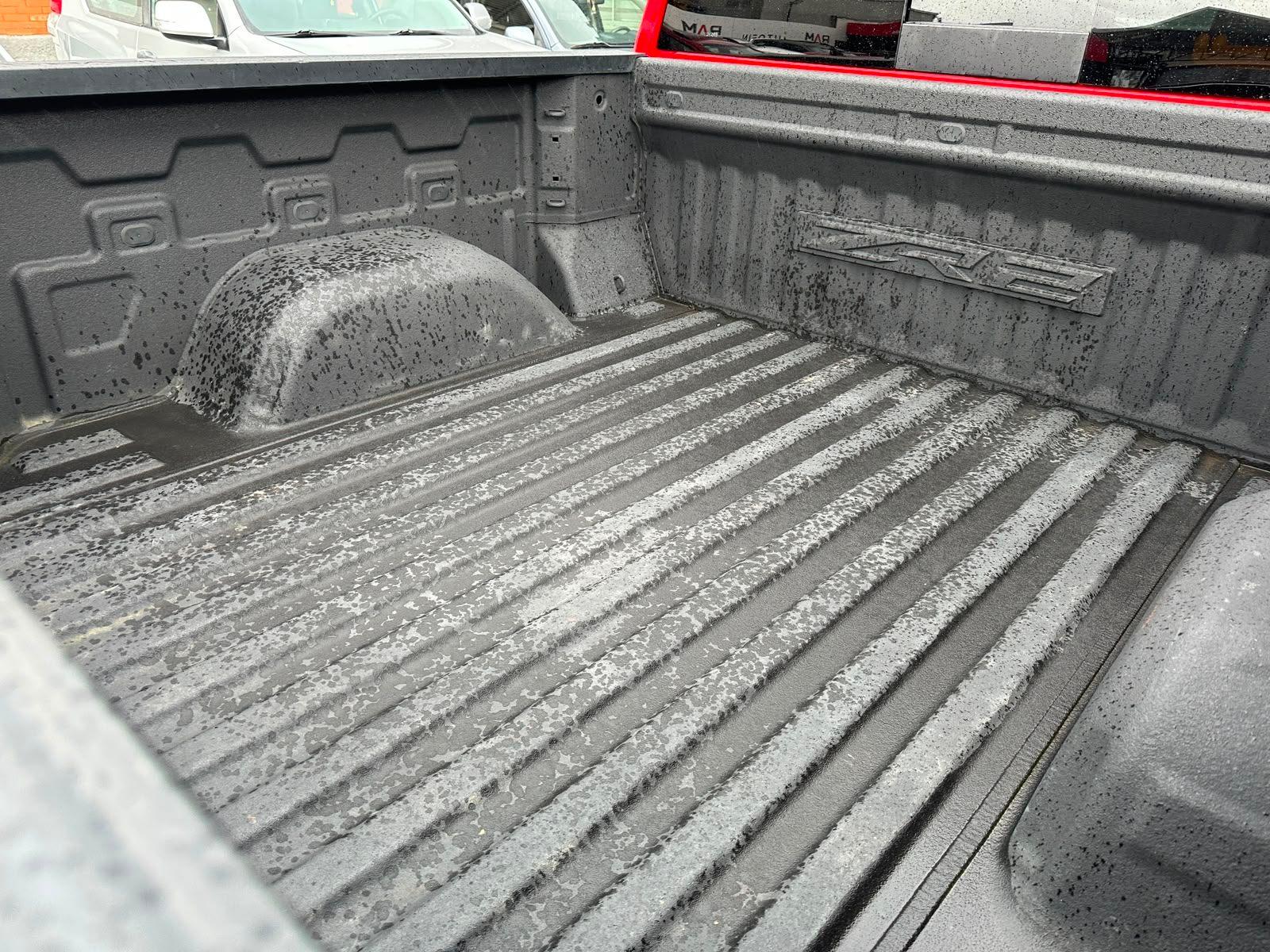 Chevrolet SILVERADO 2024 - Imagen 19 de 20