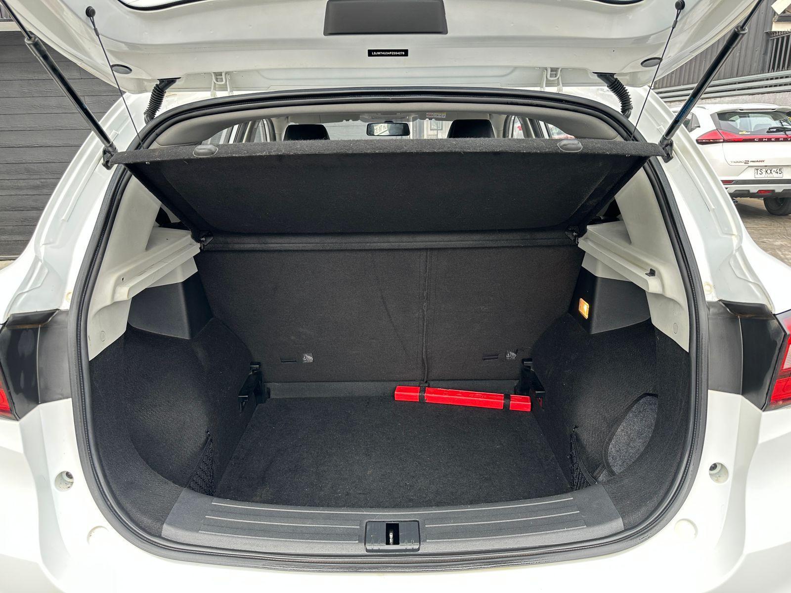 MG ZS 2024 - Imagen 18 de 19