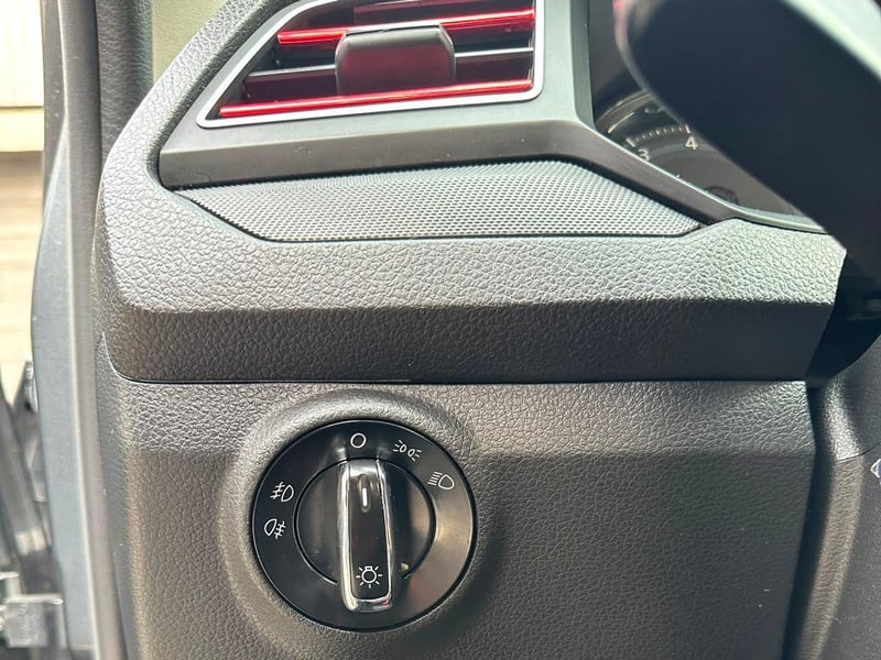 Volkswagen VOYAGE 2022 - Imagen 11 de 18