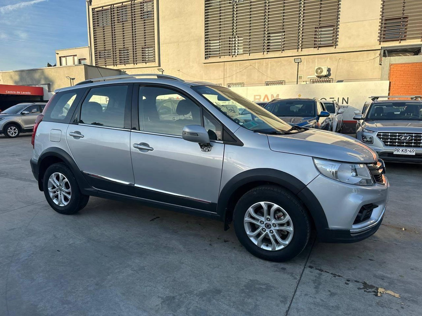 Dongfeng Joyear X3 2023 - Imagen 3 de 19