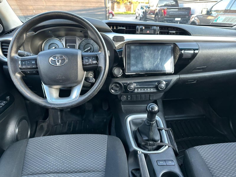 Toyota HILUX 2023 - Imagen 8 de 19