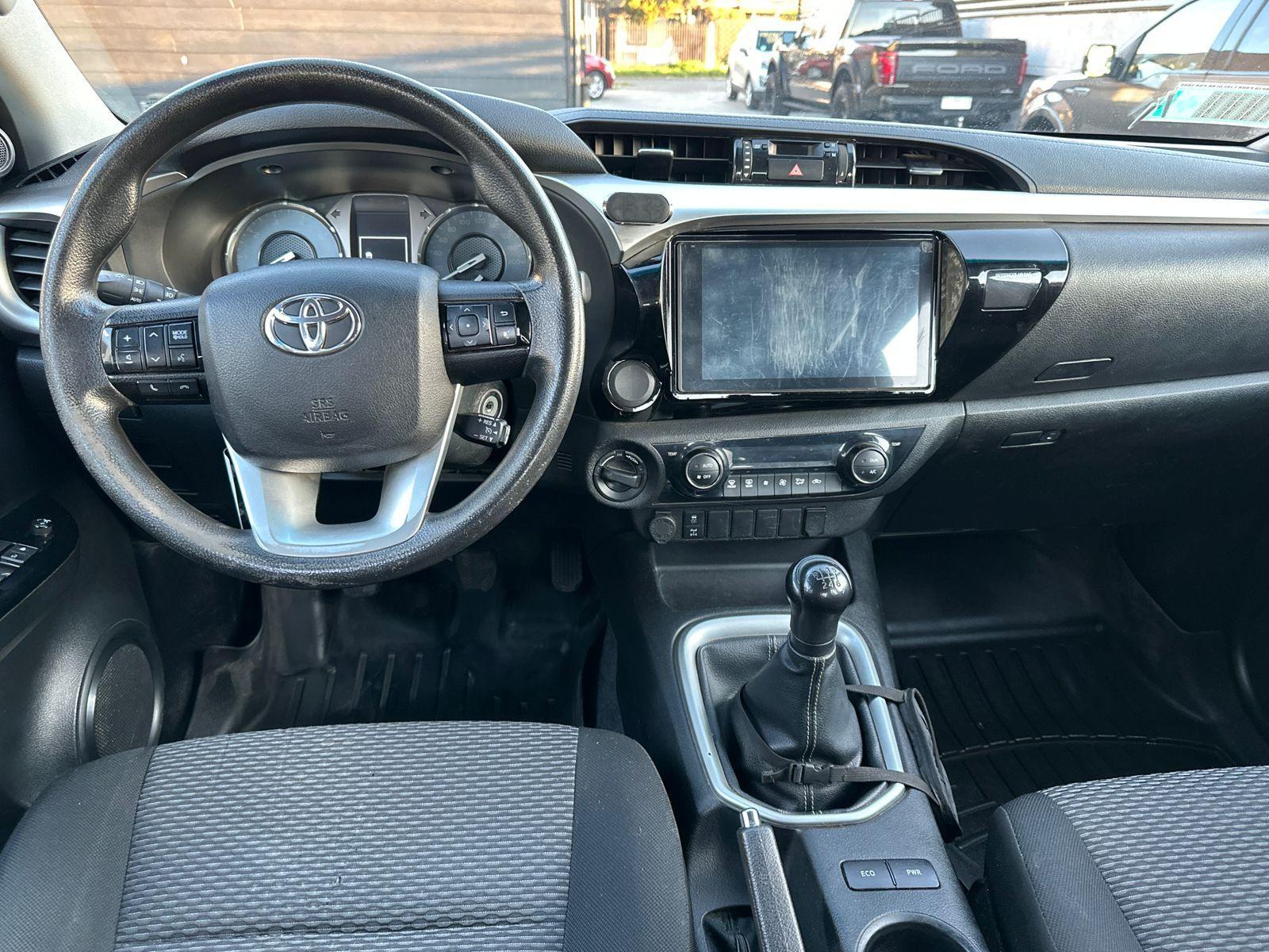 Toyota HILUX 2023 - Imagen 8 de 19