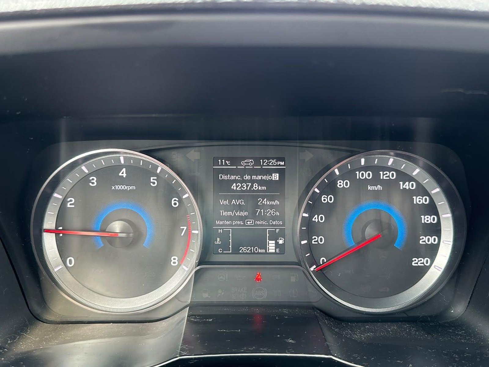 SsangYong TIVOLI 2024 - Imagen 13 de 19