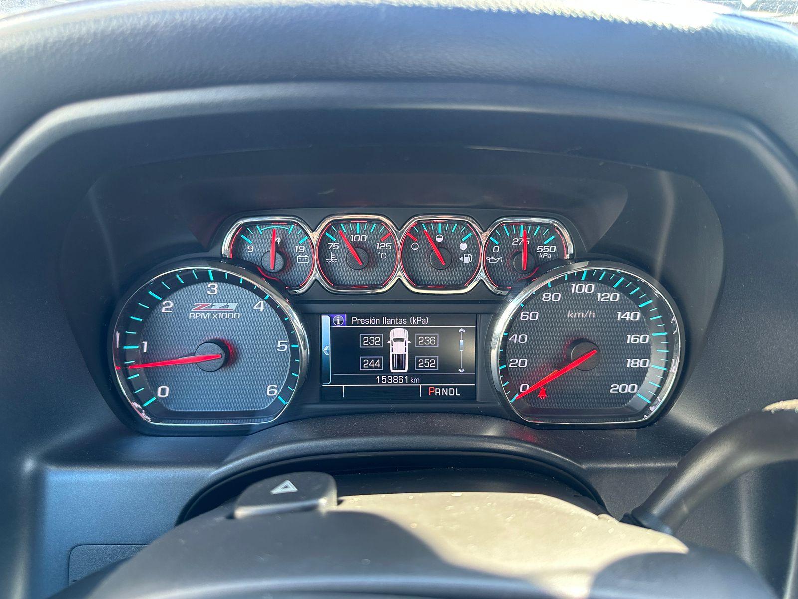 Chevrolet Silverado 2018 - Imagen 13 de 19