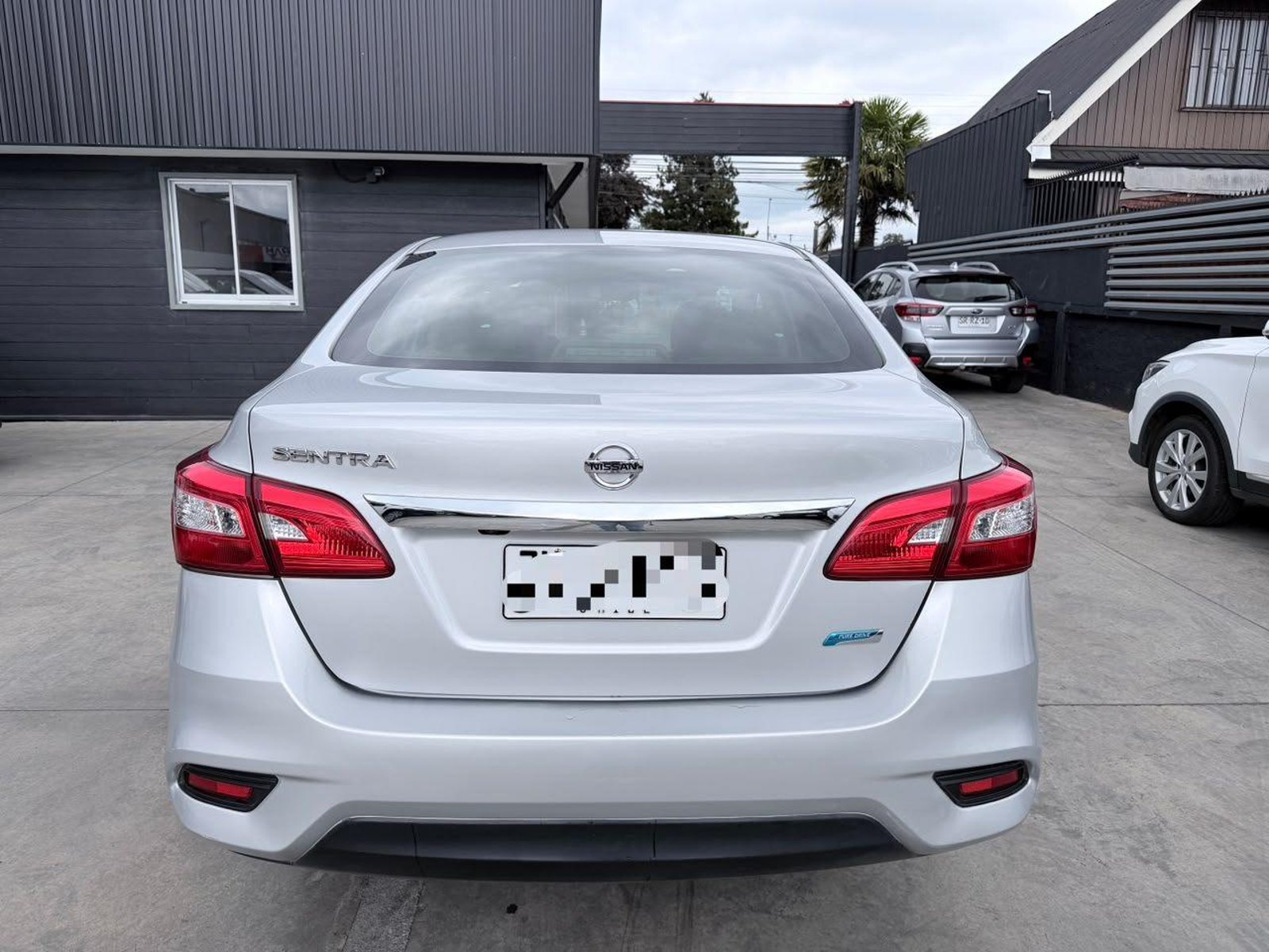 Nissan SENTRA 2017 - Foto 5 de 19