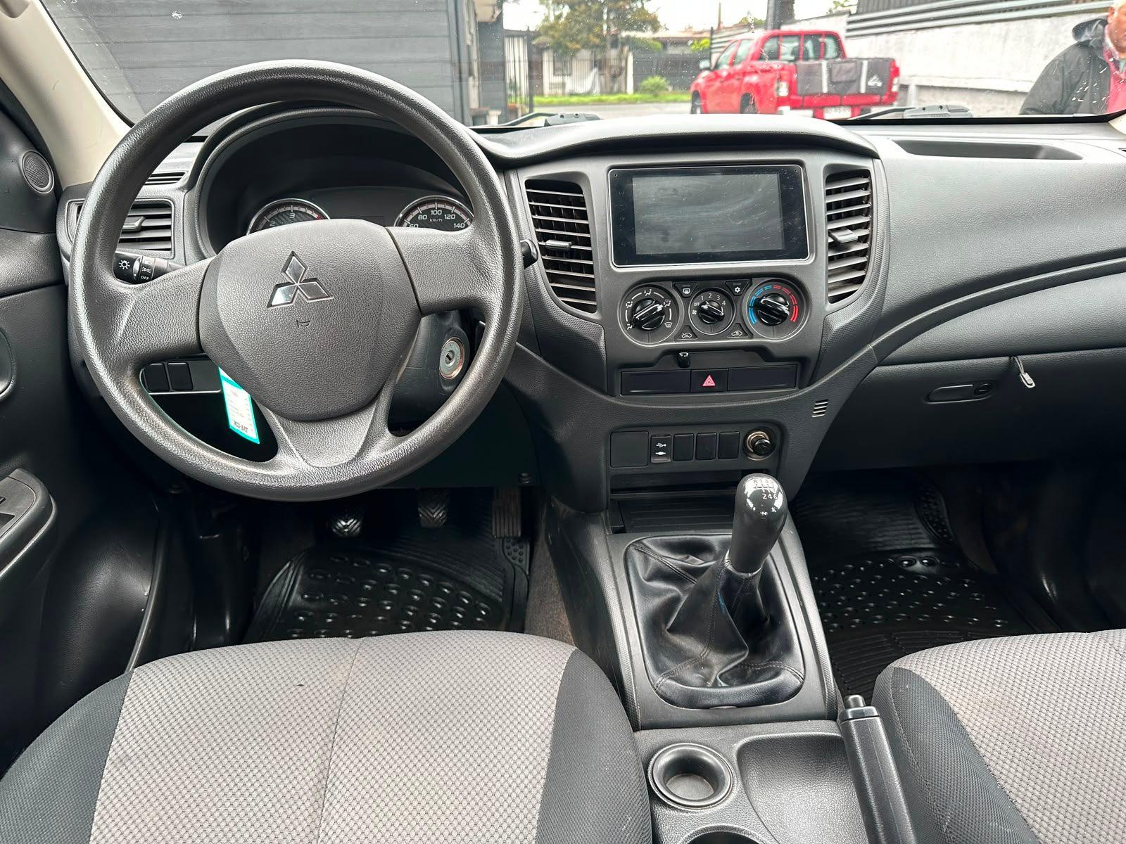Mitsubishi L200 2020 - Imagen 8 de 18