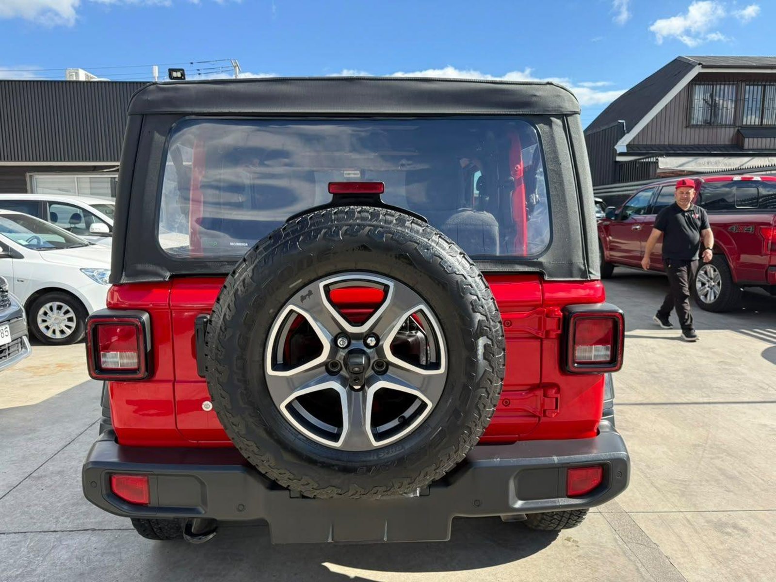Jeep WRANGLER 2020 - Foto 5 de 16