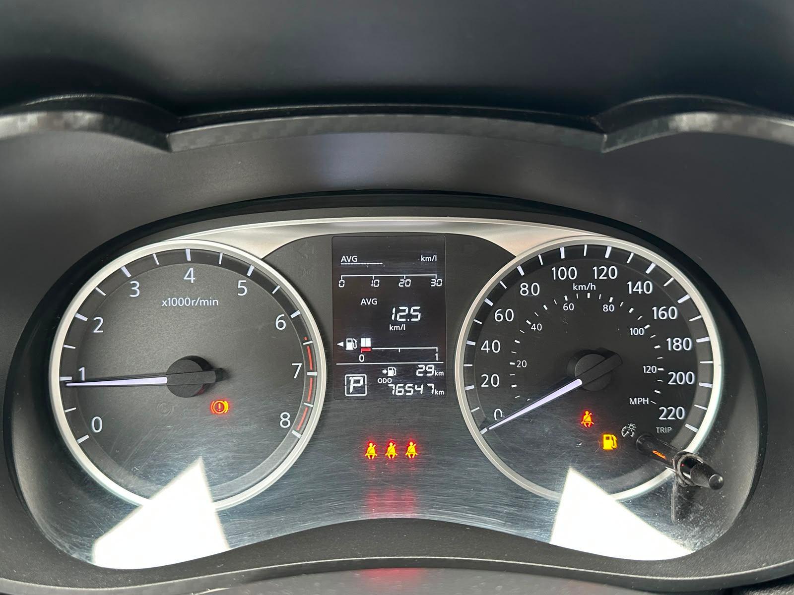 Nissan VERSA 2022 - Imagen 13 de 19
