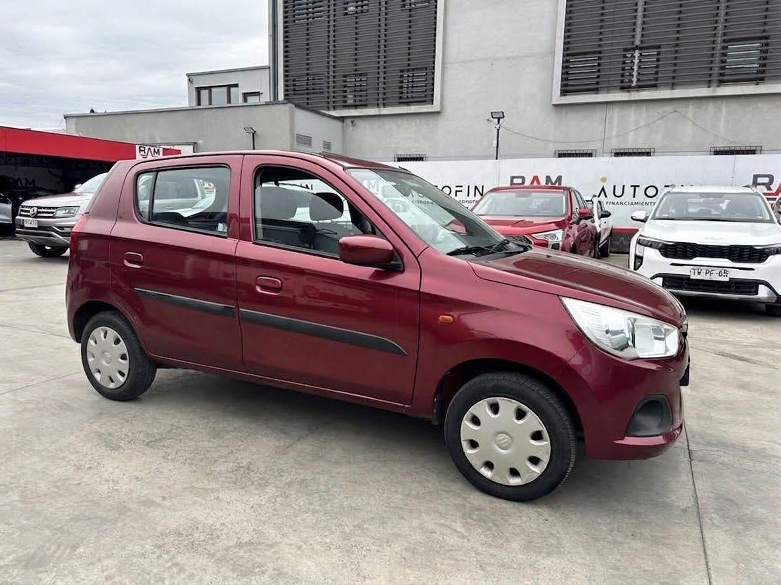 Suzuki ALTO K10 2018 - Foto 3 de 17