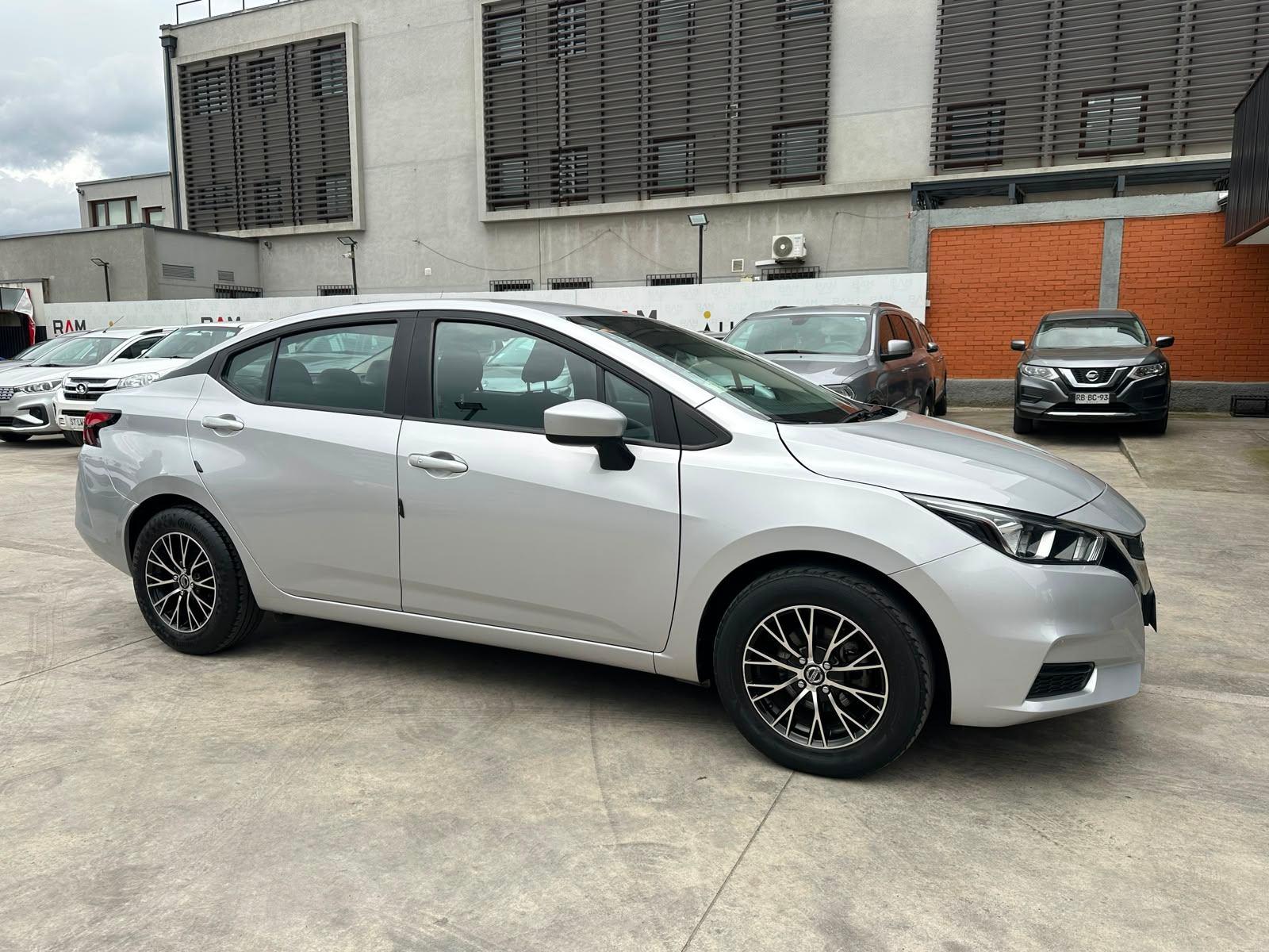 Nissan VERSA 2022 - Foto 3 de 19