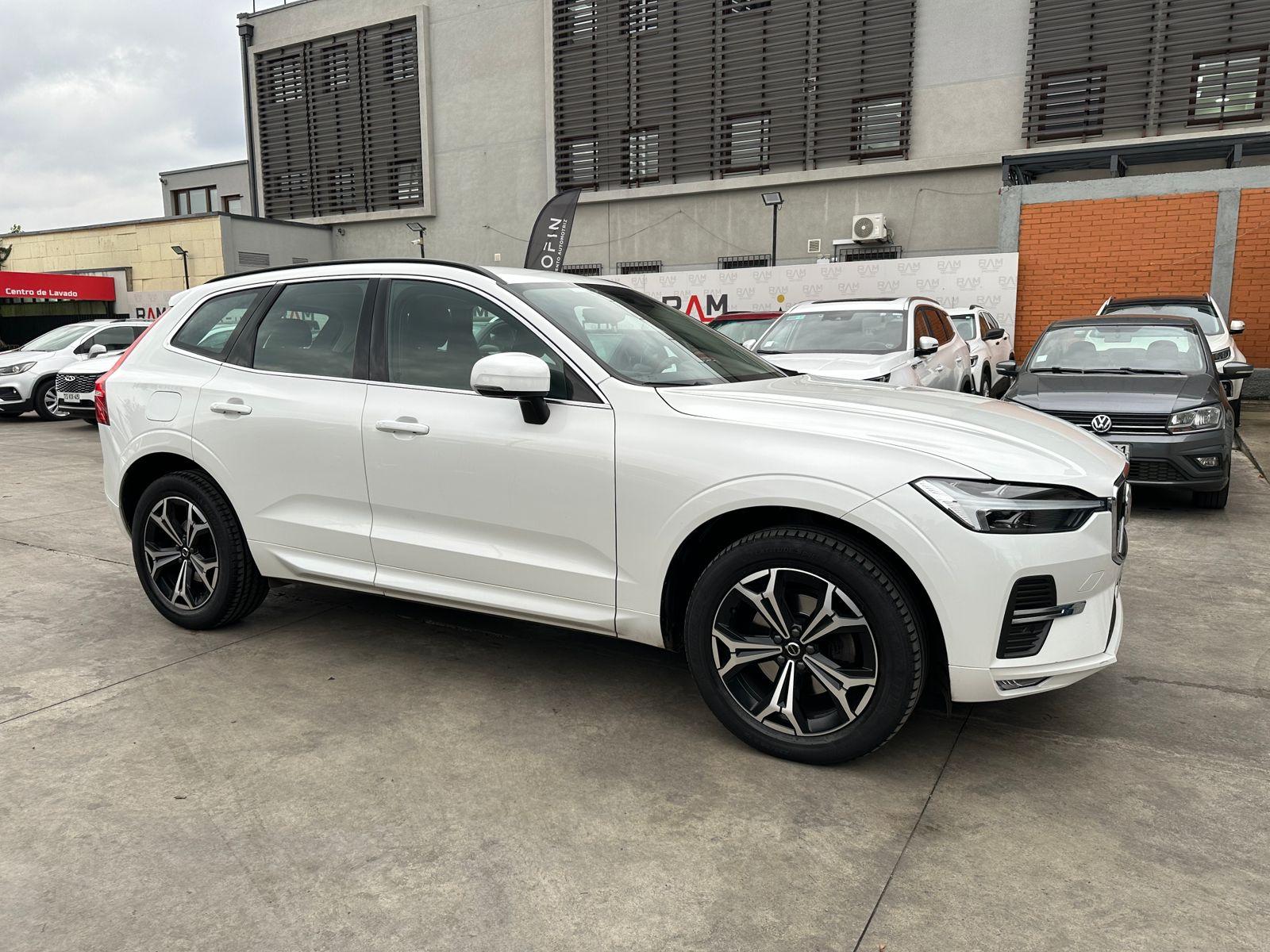 Volvo XC60 2022 - Foto 3 de 20