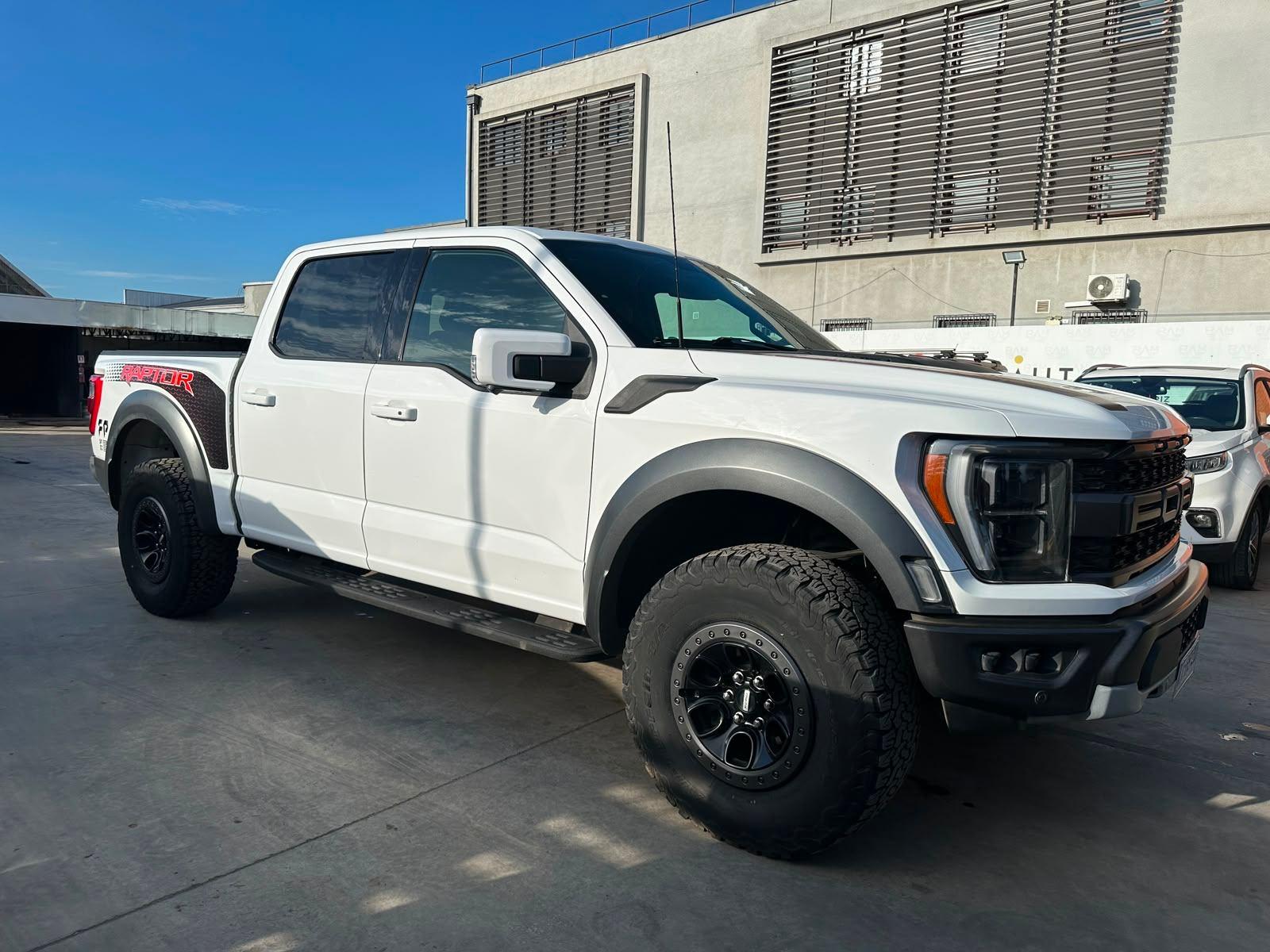 Ford F-150 2022 - Foto 3 de 19