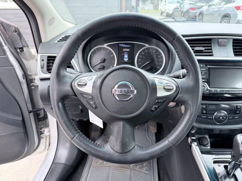 Nissan SENTRA 2017 - Imagen 12 de 19