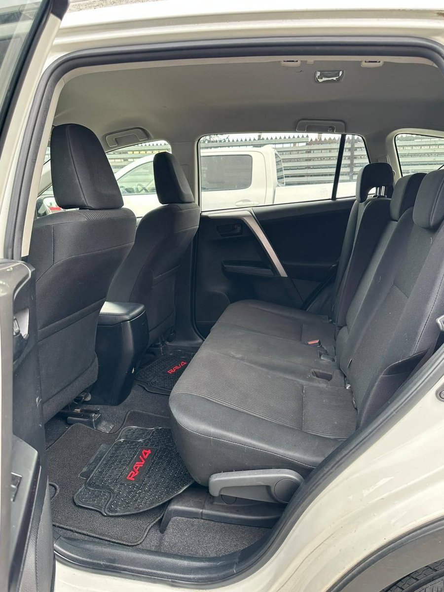 Toyota RAV4 2017 - Imagen 9 de 19