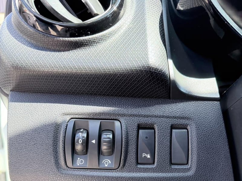 Renault CLIO 2016 - Imagen 11 de 19
