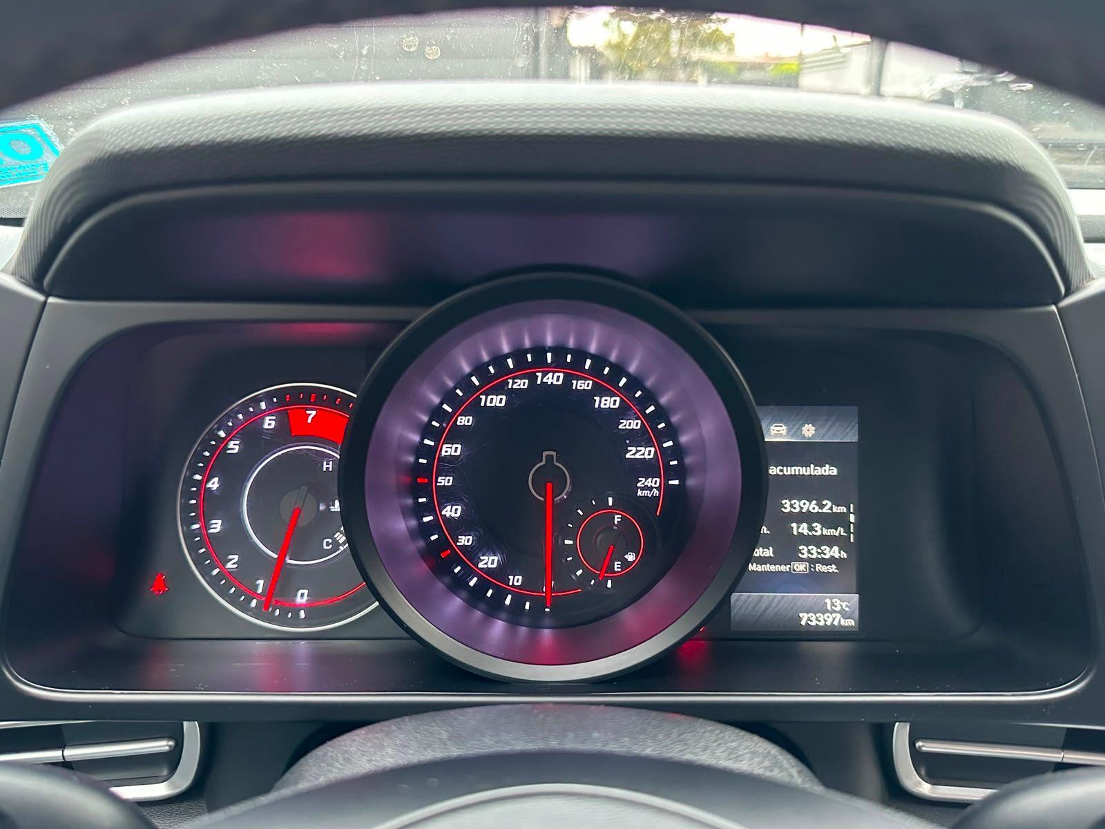 Hyundai ELANTRA 2022 - Imagen 7 de 19
