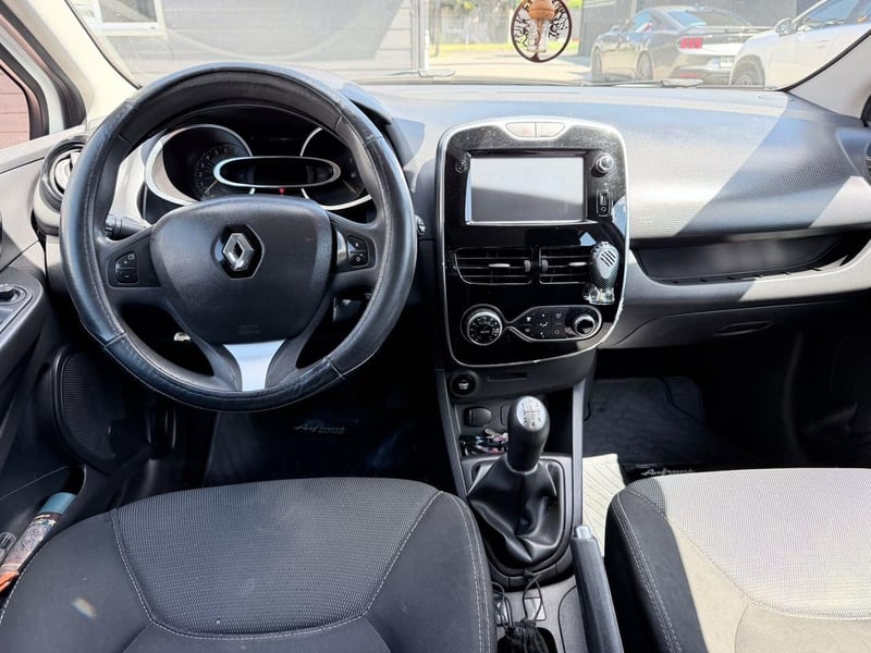 Renault CLIO 2016 - Imagen 8 de 19