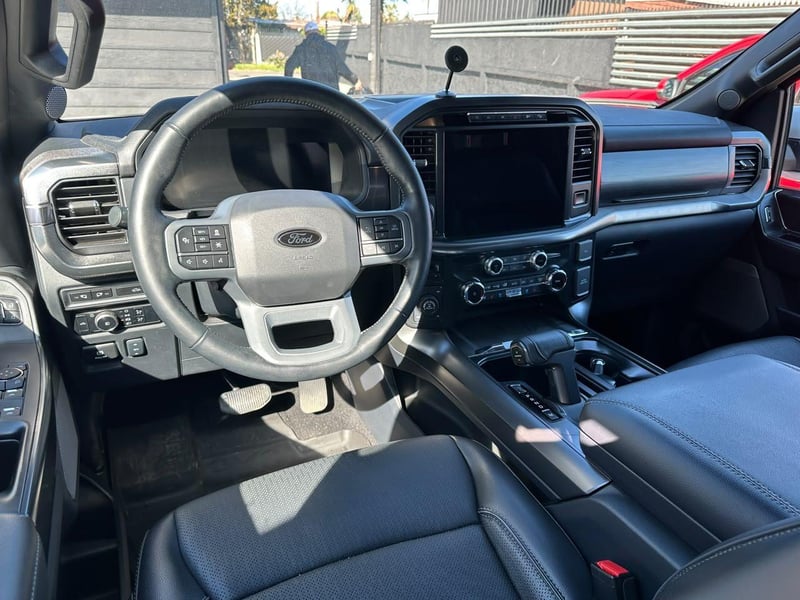 Ford F-150 2025 - Imagen 17 de 19