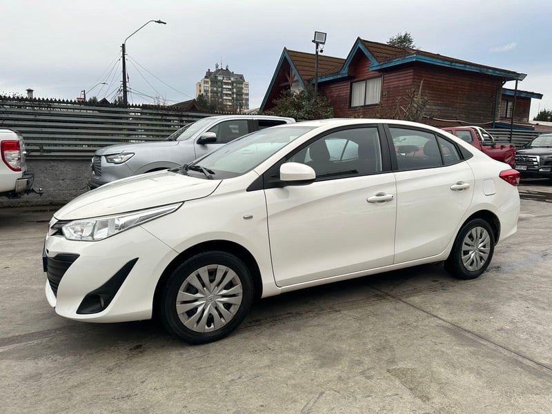 Toyota YARIS 2020