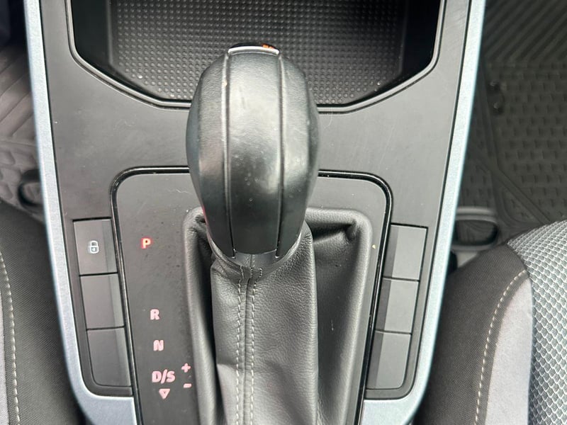 SEAT ARONA 2020 - Imagen 16 de 19