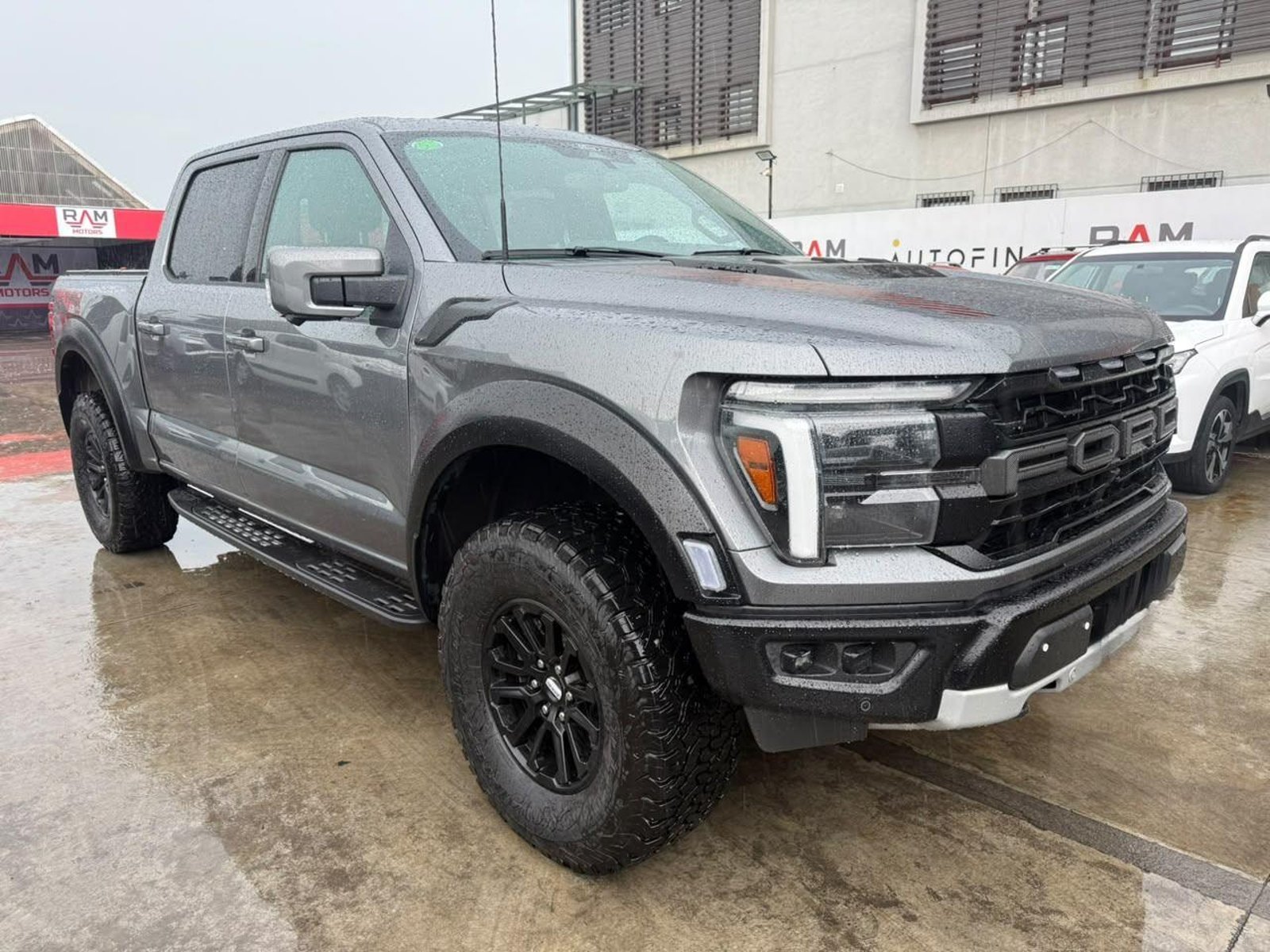 Ford F-150 2025 - Foto 3 de 17
