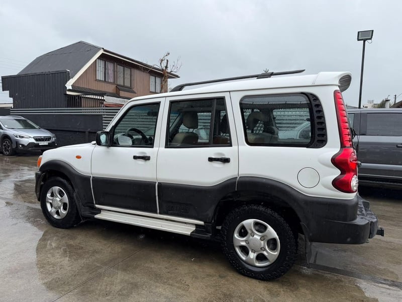 Mahindra NEW SCORPIO CRDE 2.2 2018 - Imagen 6 de 18