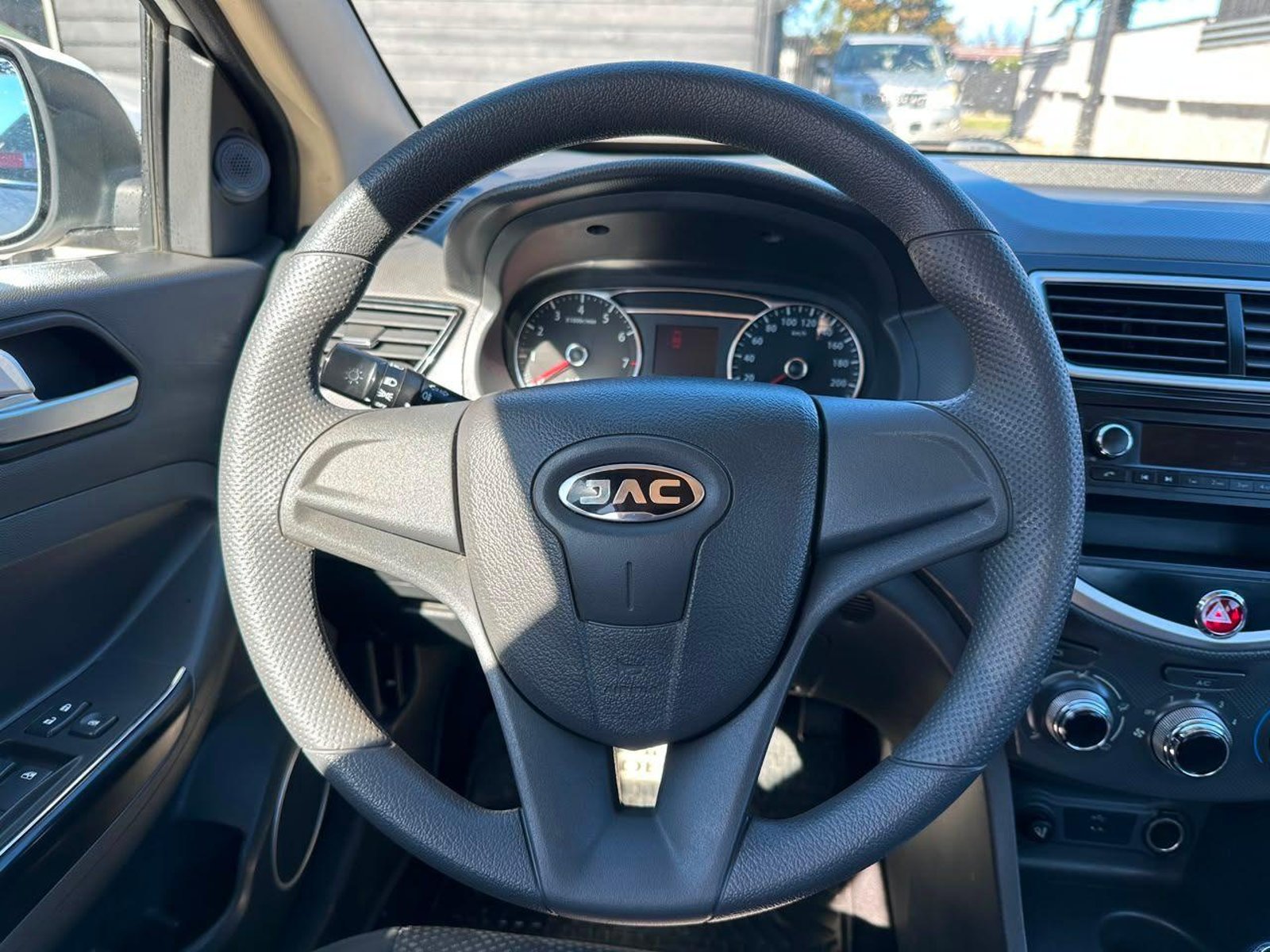 JAC J4 2021 - Imagen 12 de 19